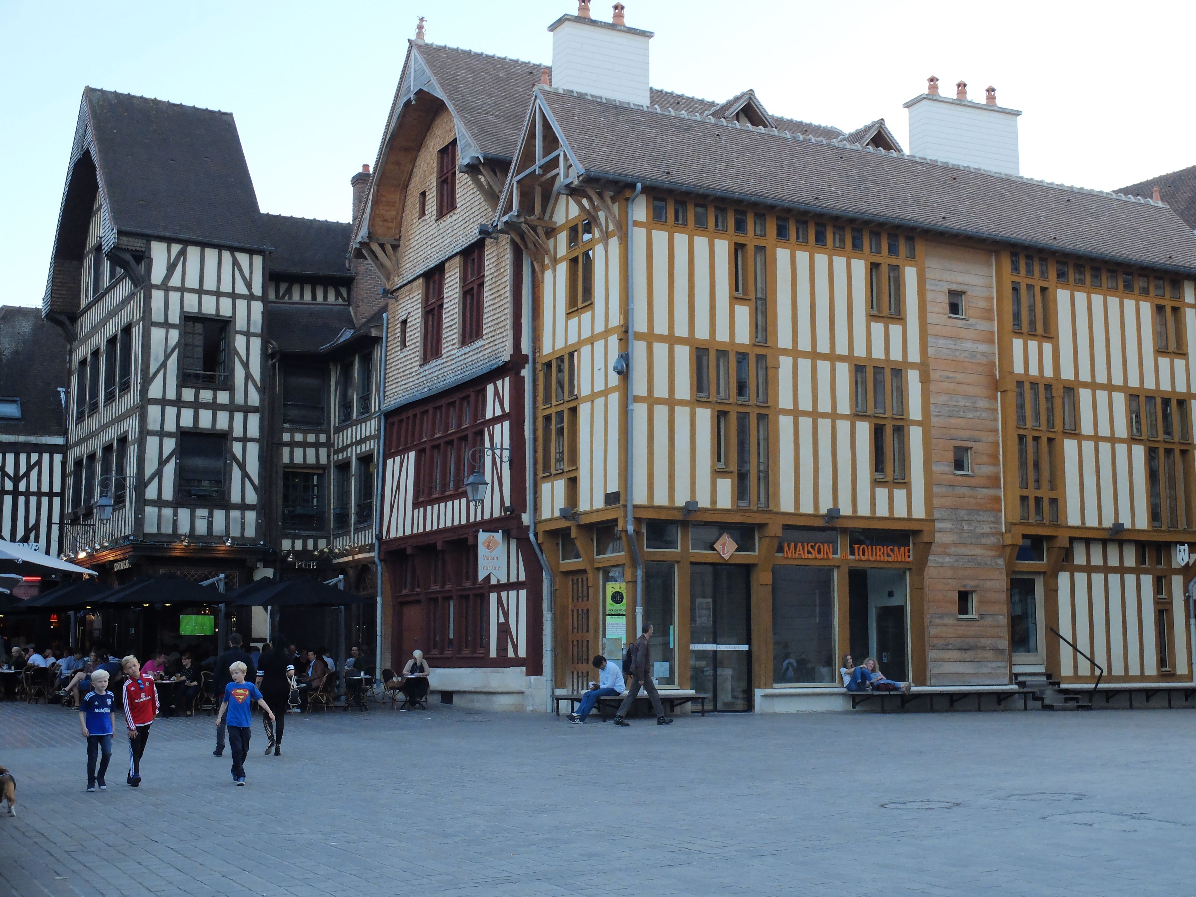 Troyes